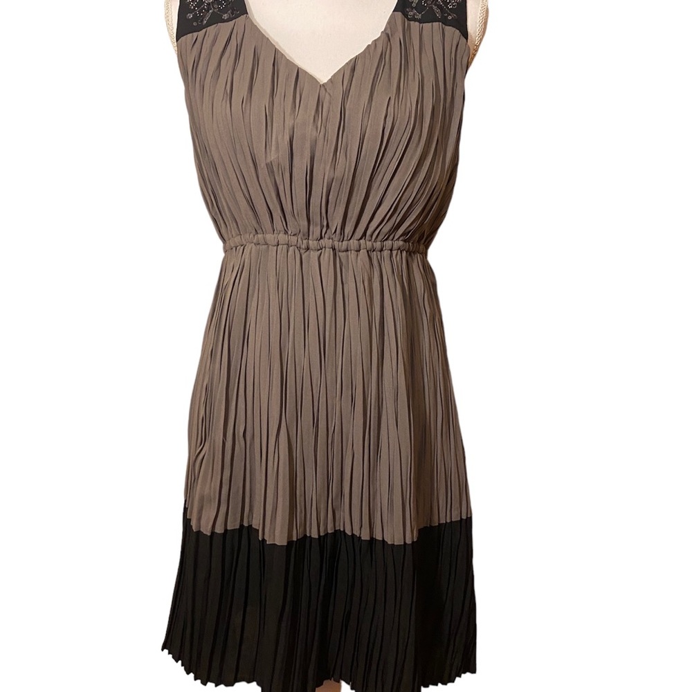 Theme pleated dress embellished size medium